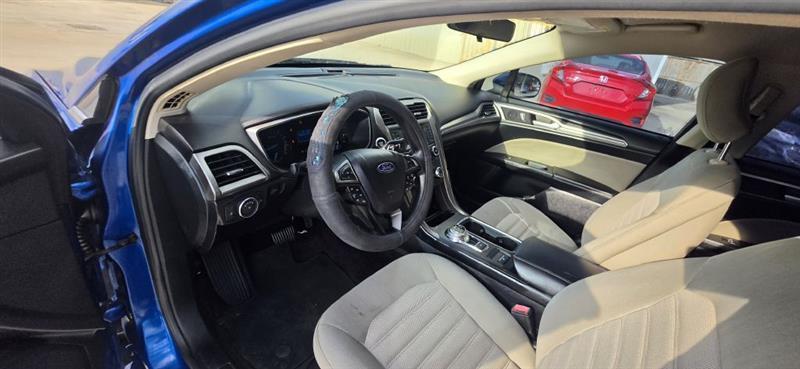 Ford Fusion S 2017