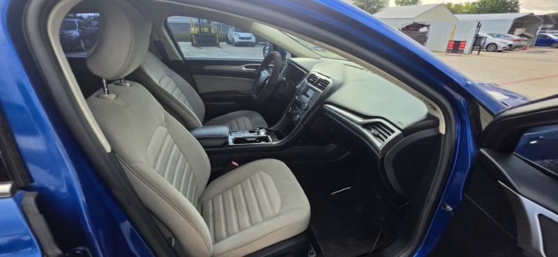 Ford Fusion S 2017