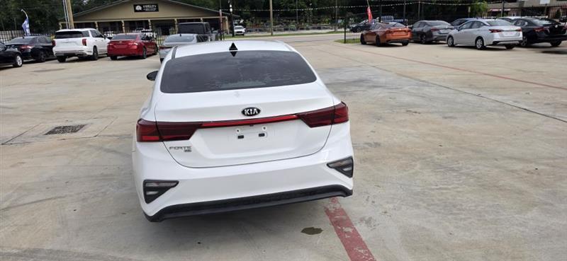 Kia Forte FE 2021