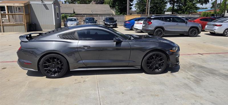 Ford Mustang EcoBoost Coupe 2019