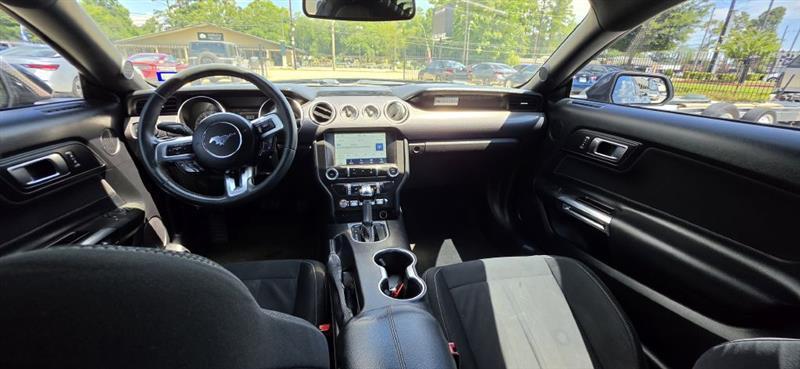 Ford Mustang EcoBoost Coupe 2019