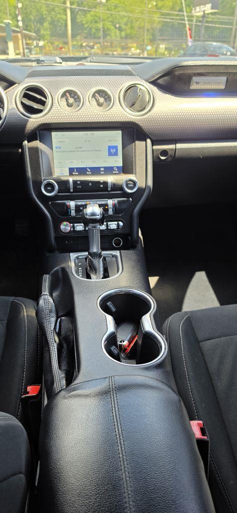 Ford Mustang EcoBoost Coupe 2019