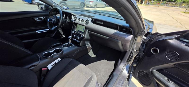 Ford Mustang EcoBoost Coupe 2019