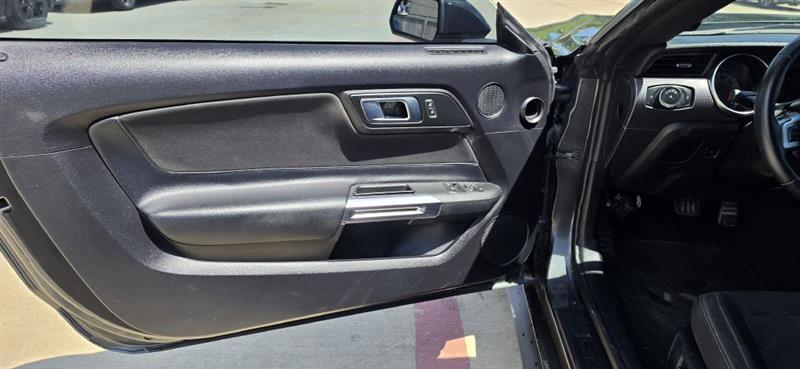 Ford Mustang EcoBoost Coupe 2019