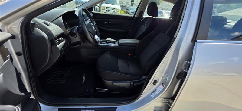 Nissan Sentra SV 2023