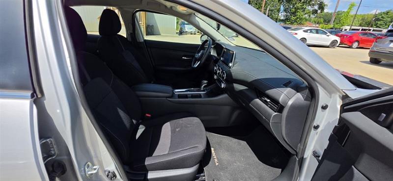 Nissan Sentra SV 2023