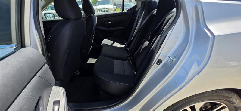 Nissan Sentra SV 2023