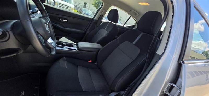 Nissan Sentra SV 2023
