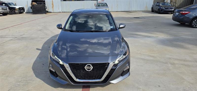 Nissan Altima 2.5 SV 2022