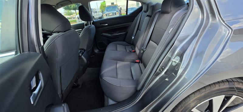 Nissan Altima 2.5 SV 2022