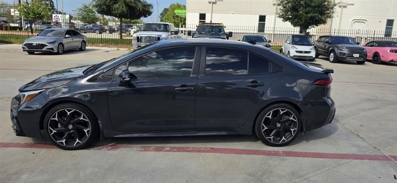 Toyota Corolla SE Nightshade 2025