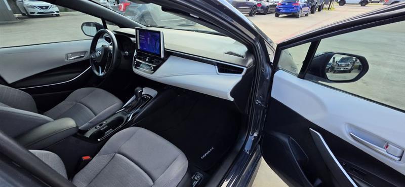 Toyota Corolla SE Nightshade 2025