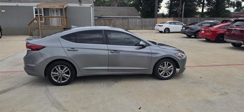 Hyundai Elantra Limited 2018