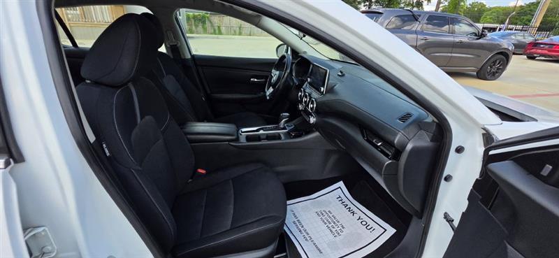 Nissan Sentra SV 2022