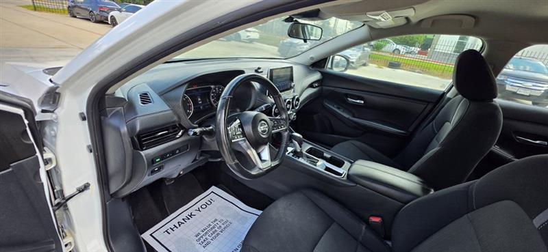 Nissan Sentra SV 2022