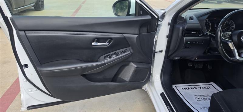 Nissan Sentra SV 2022