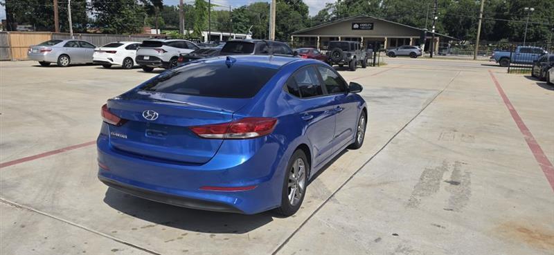 Hyundai Elantra Value Edition 6A 2017