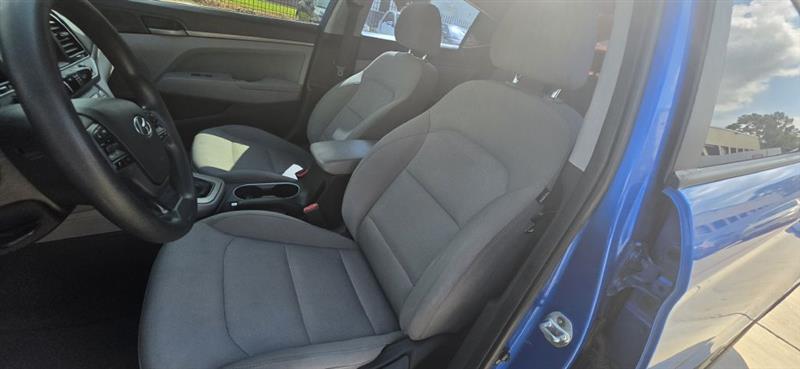 Hyundai Elantra Value Edition 6A 2017