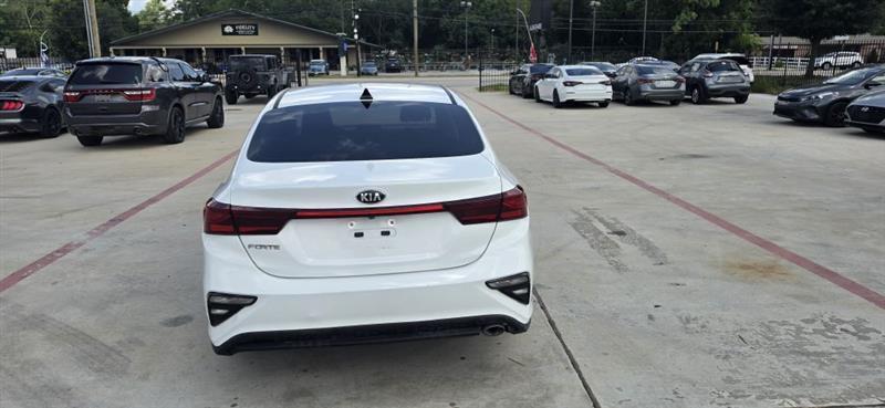 Kia Forte FE 2021