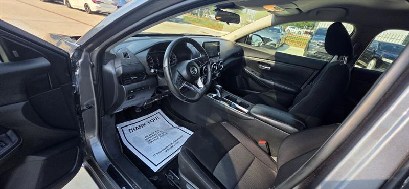 Nissan Sentra SV 2022