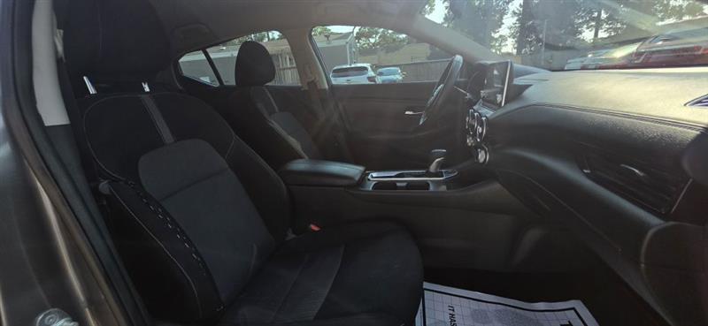 Nissan Sentra SV 2022