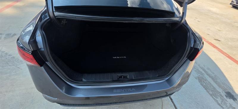 Nissan Sentra SV 2022