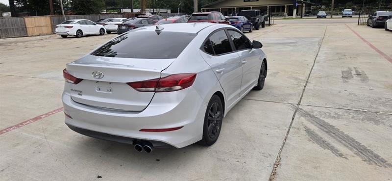 Hyundai Elantra Value Edition 6A 2017