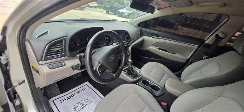 Hyundai Elantra Value Edition 6A 2017