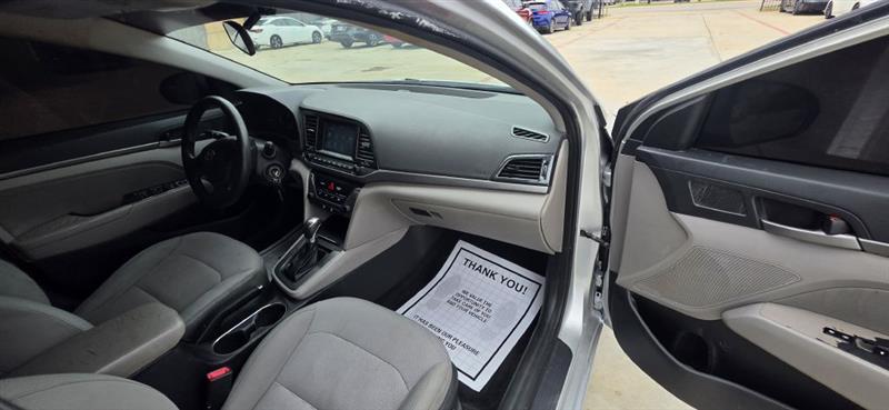 Hyundai Elantra Value Edition 6A 2017
