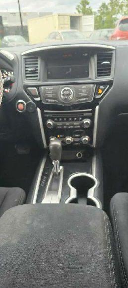 Nissan Pathfinder S 2WD 2017