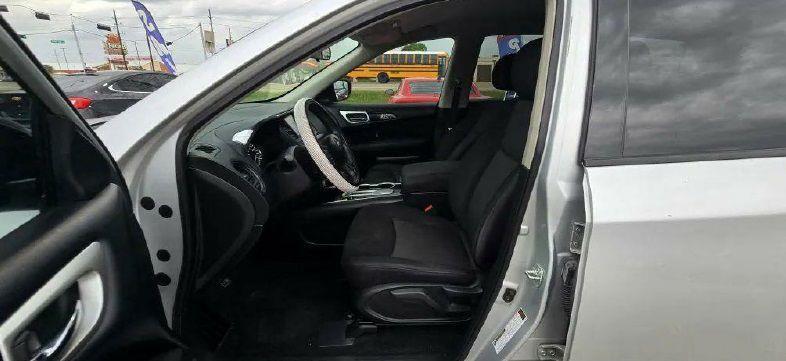 Nissan Pathfinder S 2WD 2017