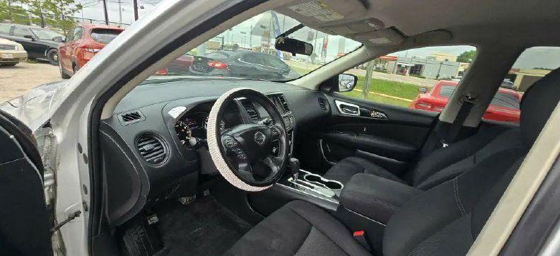 Nissan Pathfinder S 2WD 2017