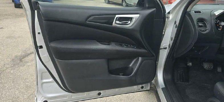 Nissan Pathfinder S 2WD 2017