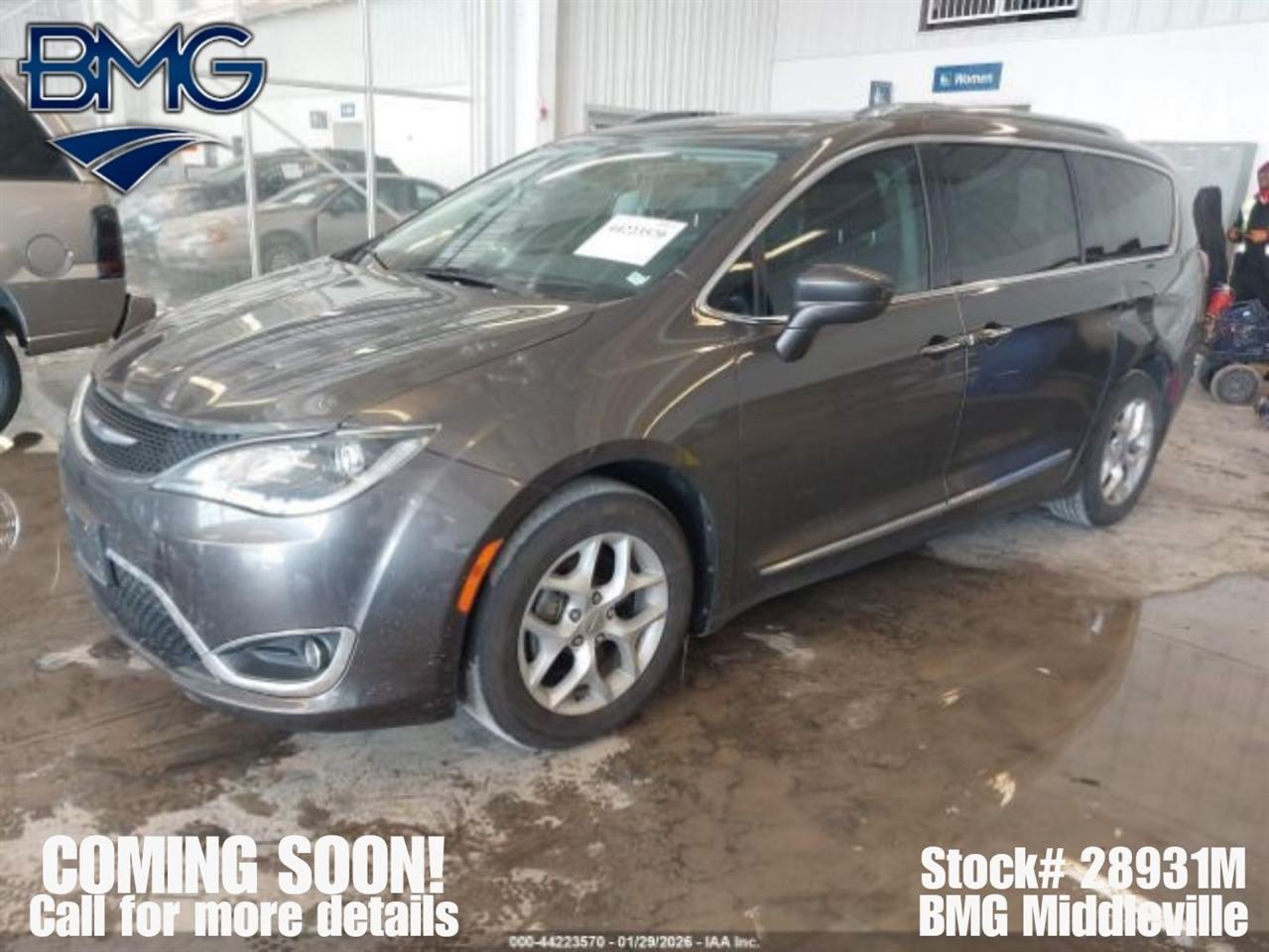 2018 Chrysler Pacifica Touring-L