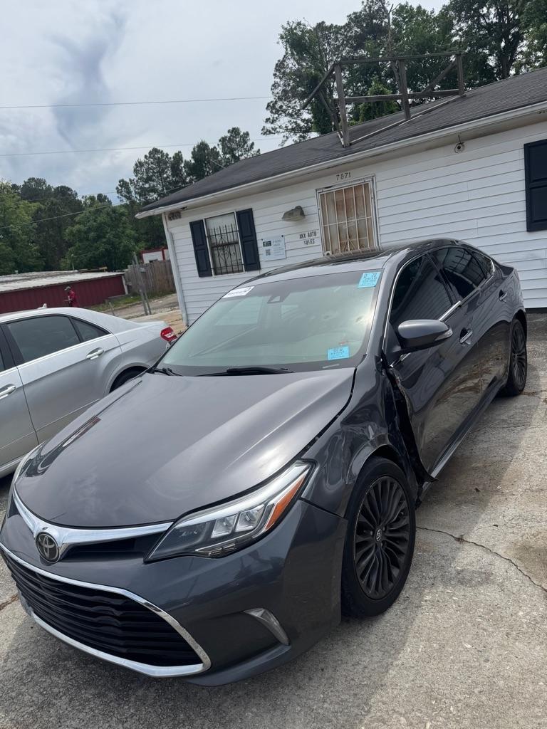 2018 Toyota Avalon XLE Touring's photo