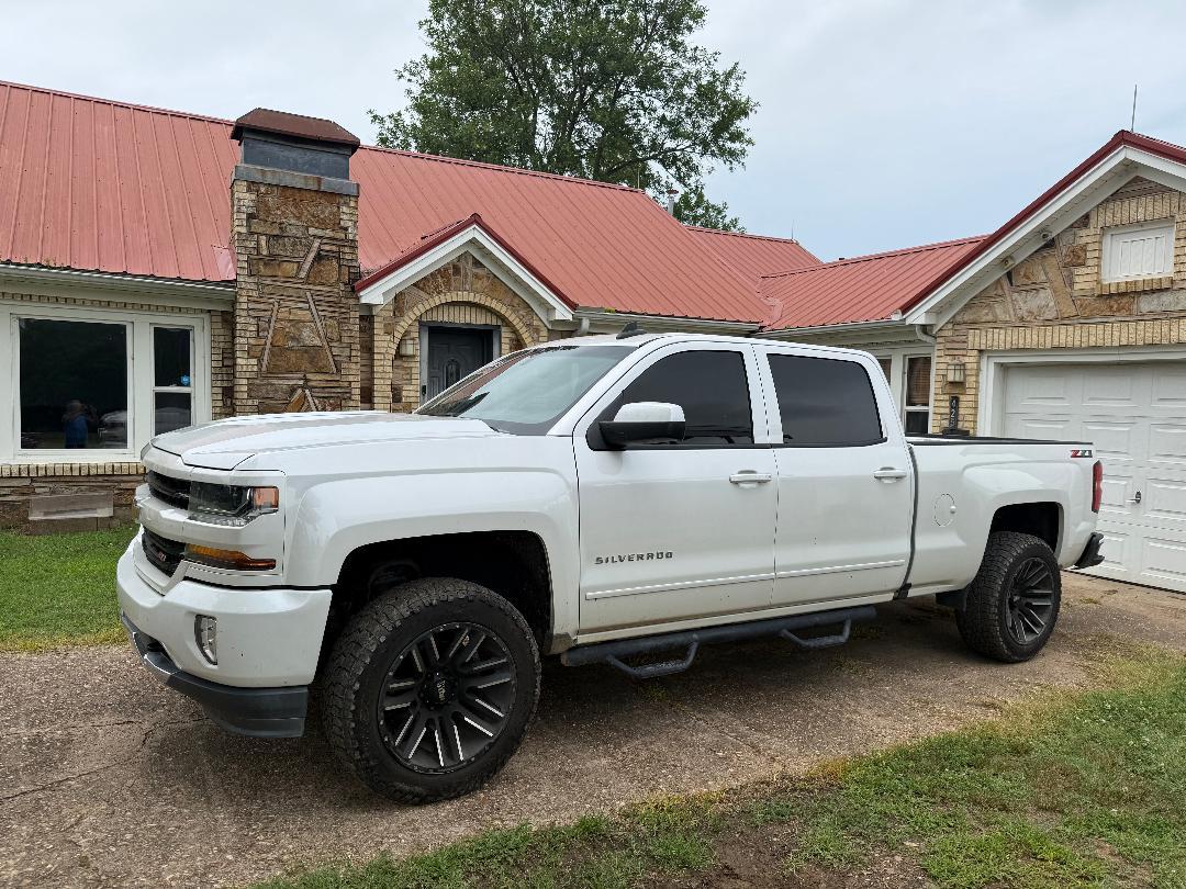 Chevrolet Silverado 1500 LT Crew Cab 4WD 2018