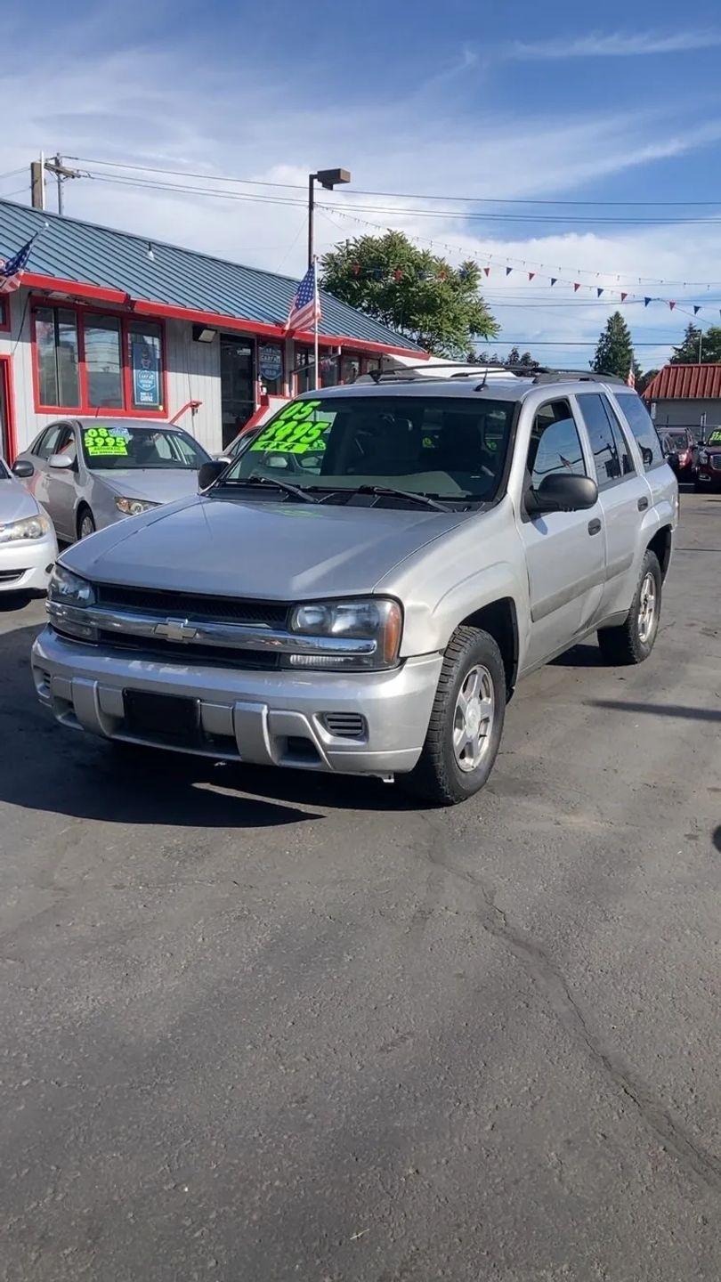 2005 Chevrolet TrailBlazer LS 4WD