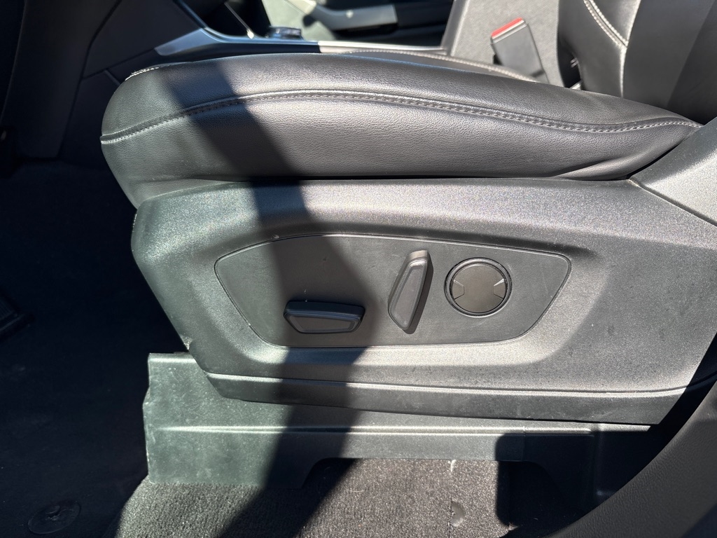 Ford Explorer XLT RWD 2024