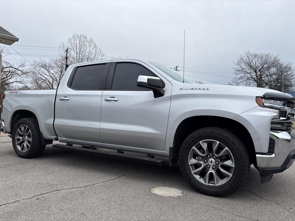 Chevrolet Silverado 1500 4WD Crew Cab 147" LT 2020