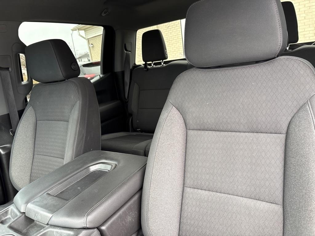 Chevrolet Silverado 1500 4WD Crew Cab 147" LT 2020