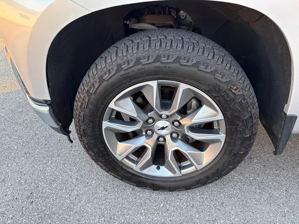 Chevrolet Silverado 1500 4WD Crew Cab 147" LT 2020