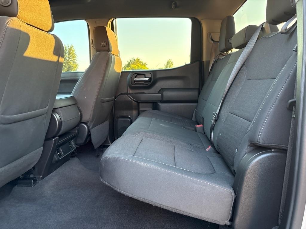 Chevrolet Silverado 1500 4WD Crew Cab 147" LT 2020
