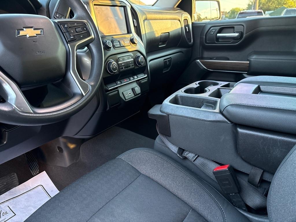 Chevrolet Silverado 1500 4WD Crew Cab 147" LT 2020