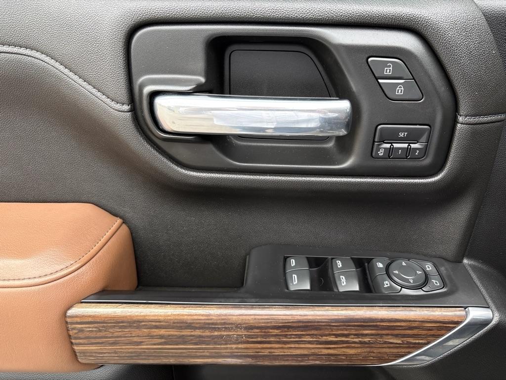 Chevrolet Silverado 1500 4WD Crew Cab 147" High Country 2019