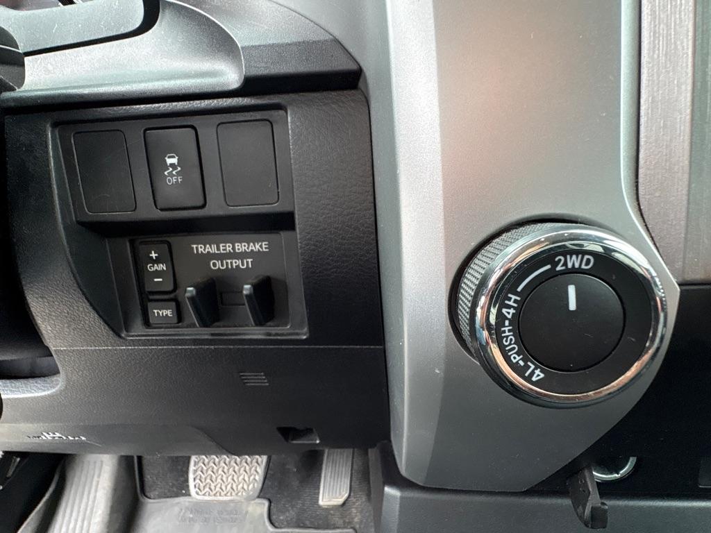 Toyota Tundra 4WD Truck CrewMax 5.7L V8 6-Spd AT TRD Pro (Natl) 2016