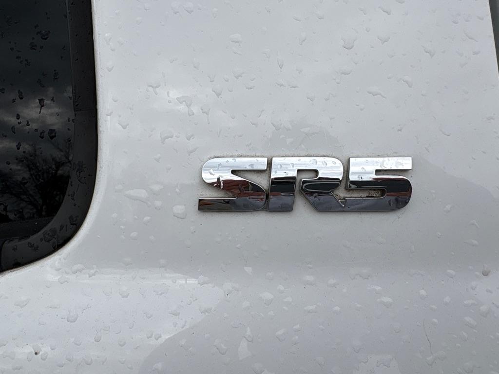 Toyota Tundra 4WD Truck CrewMax 5.7L V8 6-Spd AT TRD Pro (Natl) 2016