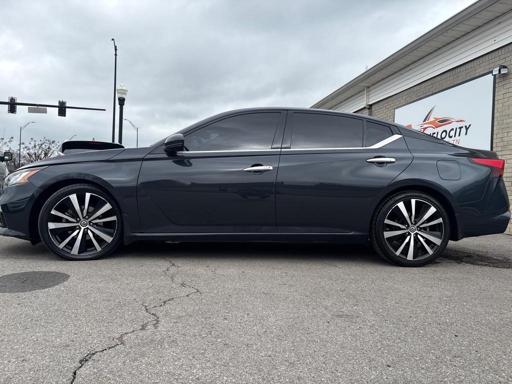 Nissan Altima 2.0 Platinum Sedan 2020