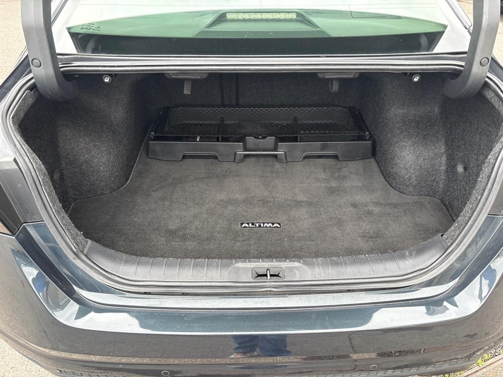 Nissan Altima 2.0 Platinum Sedan 2020