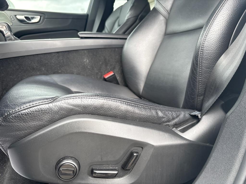 Volvo XC60 T6 AWD Momentum 2021