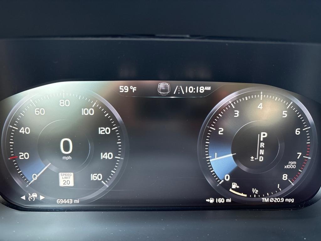 Volvo XC60 T6 AWD Momentum 2021